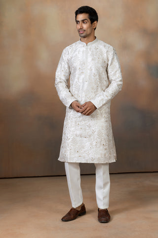 WHITE KAHANI KURTA SET