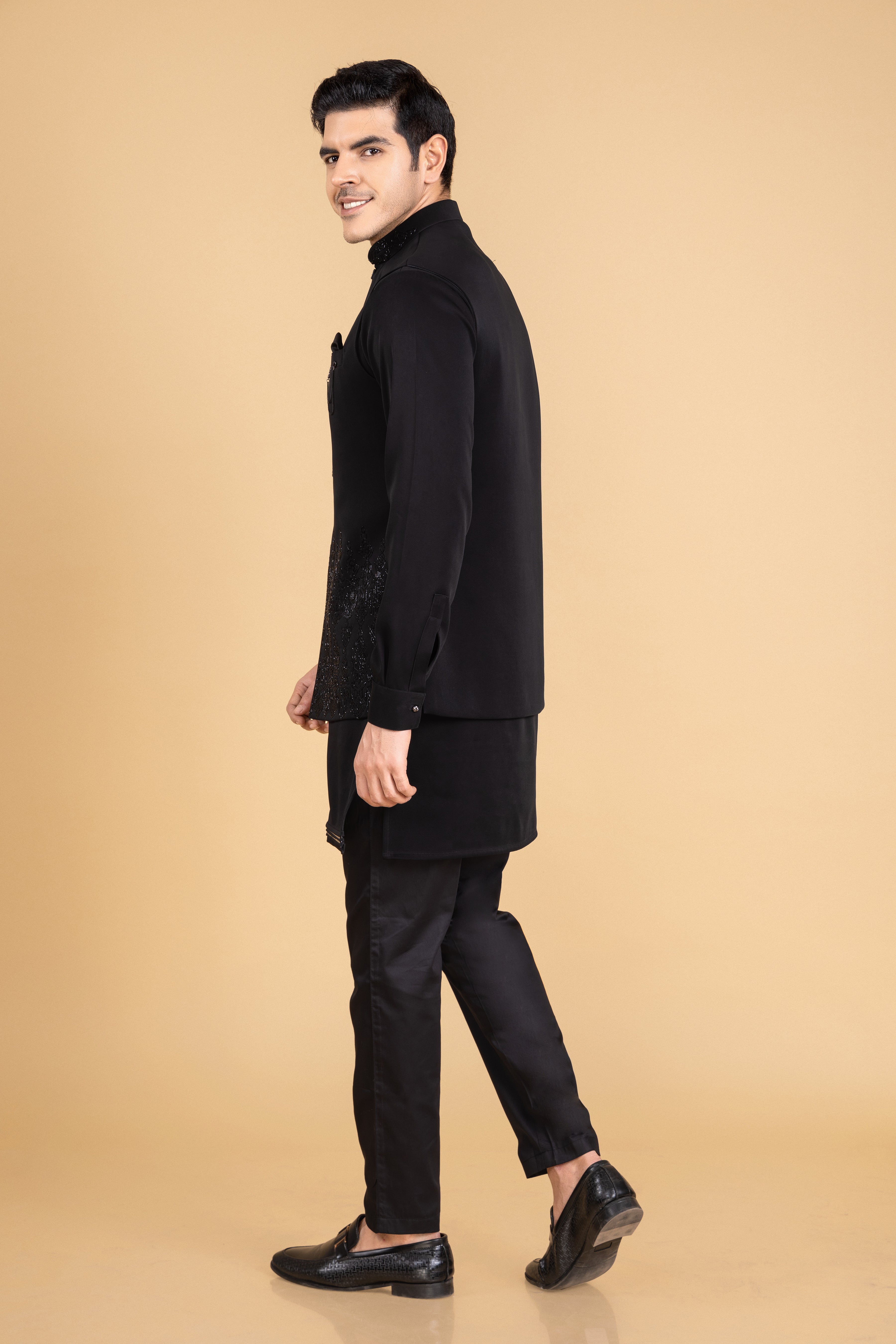 Digital Printed Dupion Silk Kurta Set with Jacket in Black (38) - Ucchal  Fashion