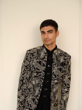 KINGLY BLACK SHRUG JODHPURI